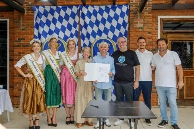 Hofbräuhaus assume o Biergarten e inaugura nova fase no Centro de Blumenau